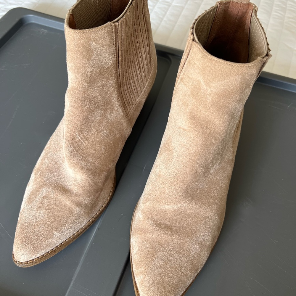 Women's Tan Ankle Boots